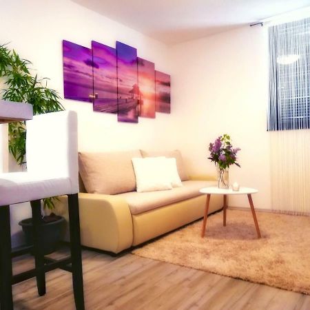 Nokturno Apartment, Self Check-In Porec Exterior photo