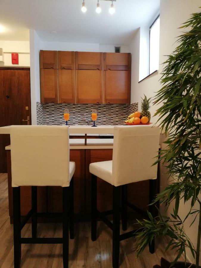 Nokturno Apartment, Self Check-In Porec Exterior photo